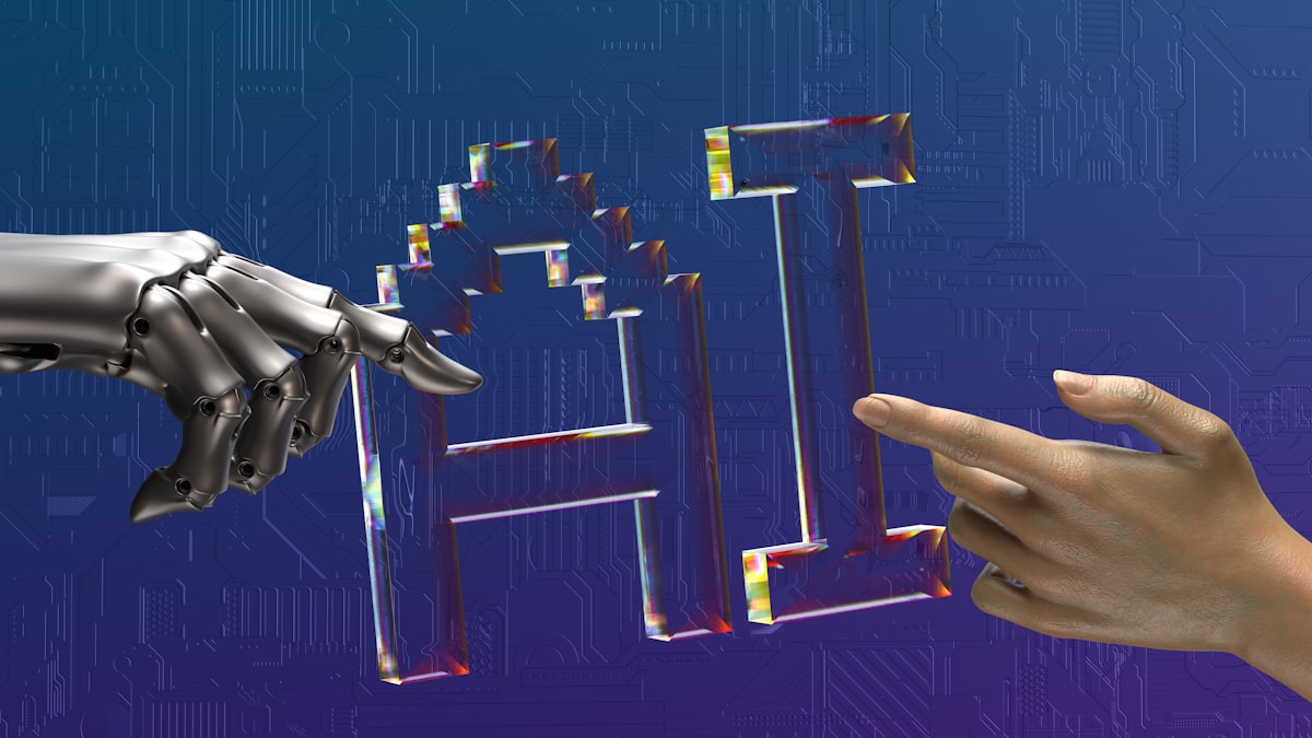 Mão humana e mão robótica se aproximando de um letreiro de inteligência artificial, simbolizando a parceria entre pessoas e agentes de IA